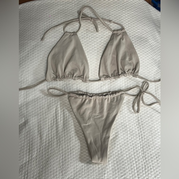 Mokita Swimwear Bikini - Picture 3 of 3